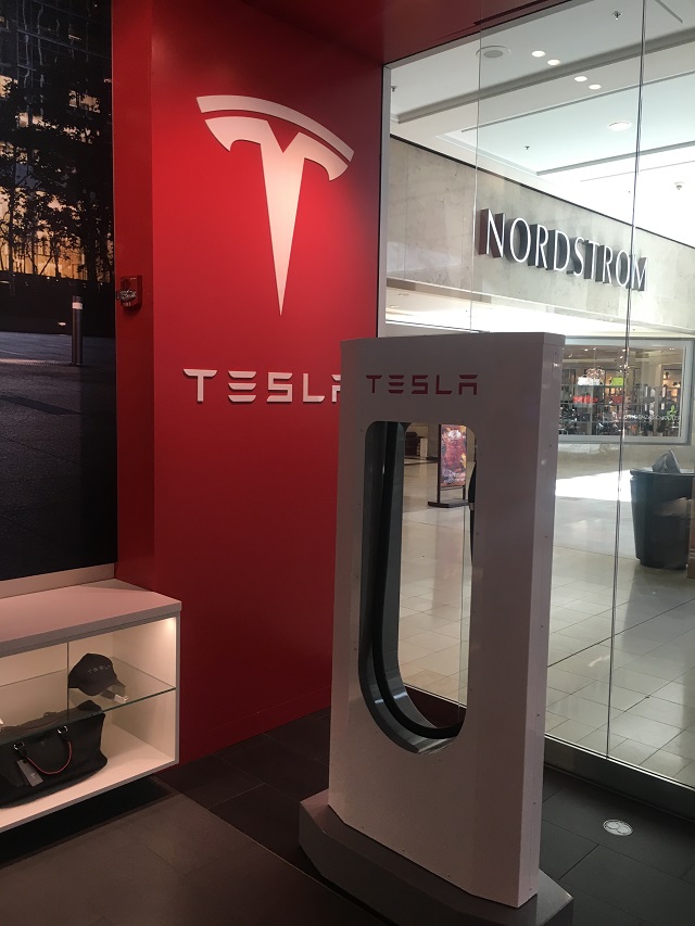 Tesla chargeur